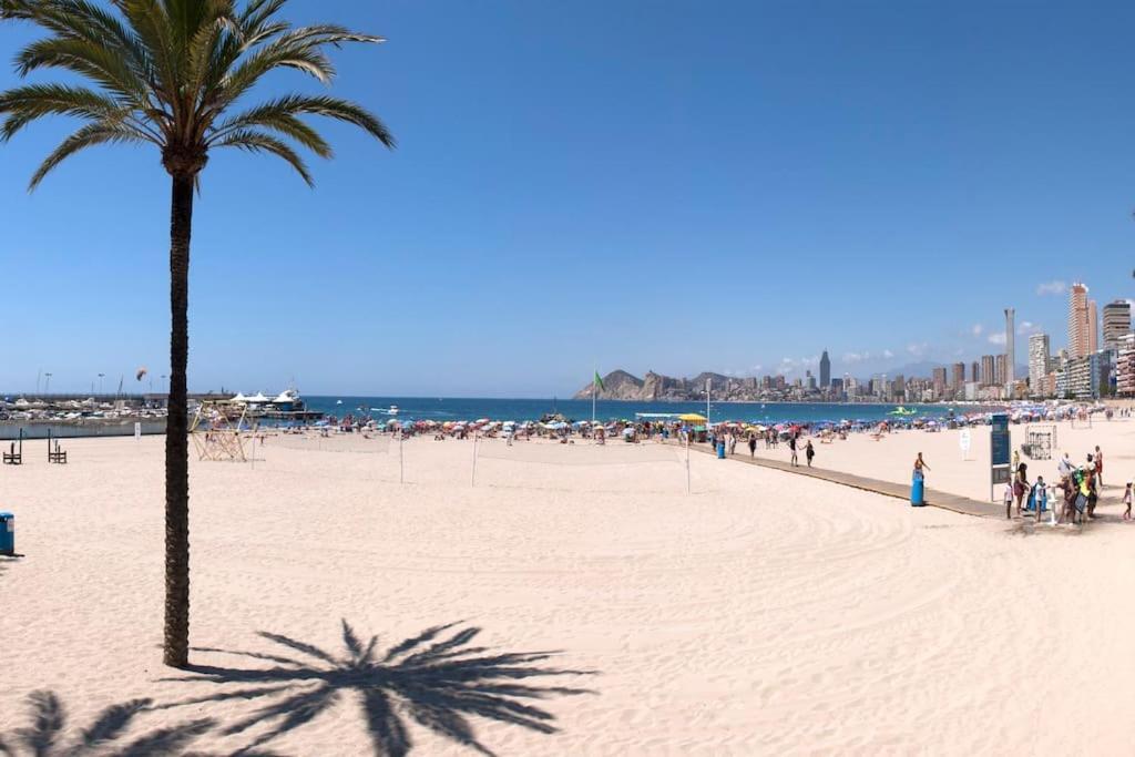 Апартаменты Seafront Unique Location B6 Бенидорм Экстерьер фото